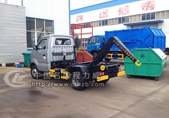 王牌小型3方勾臂垃圾車(國五)