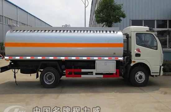 國五福田奧鈴加油車