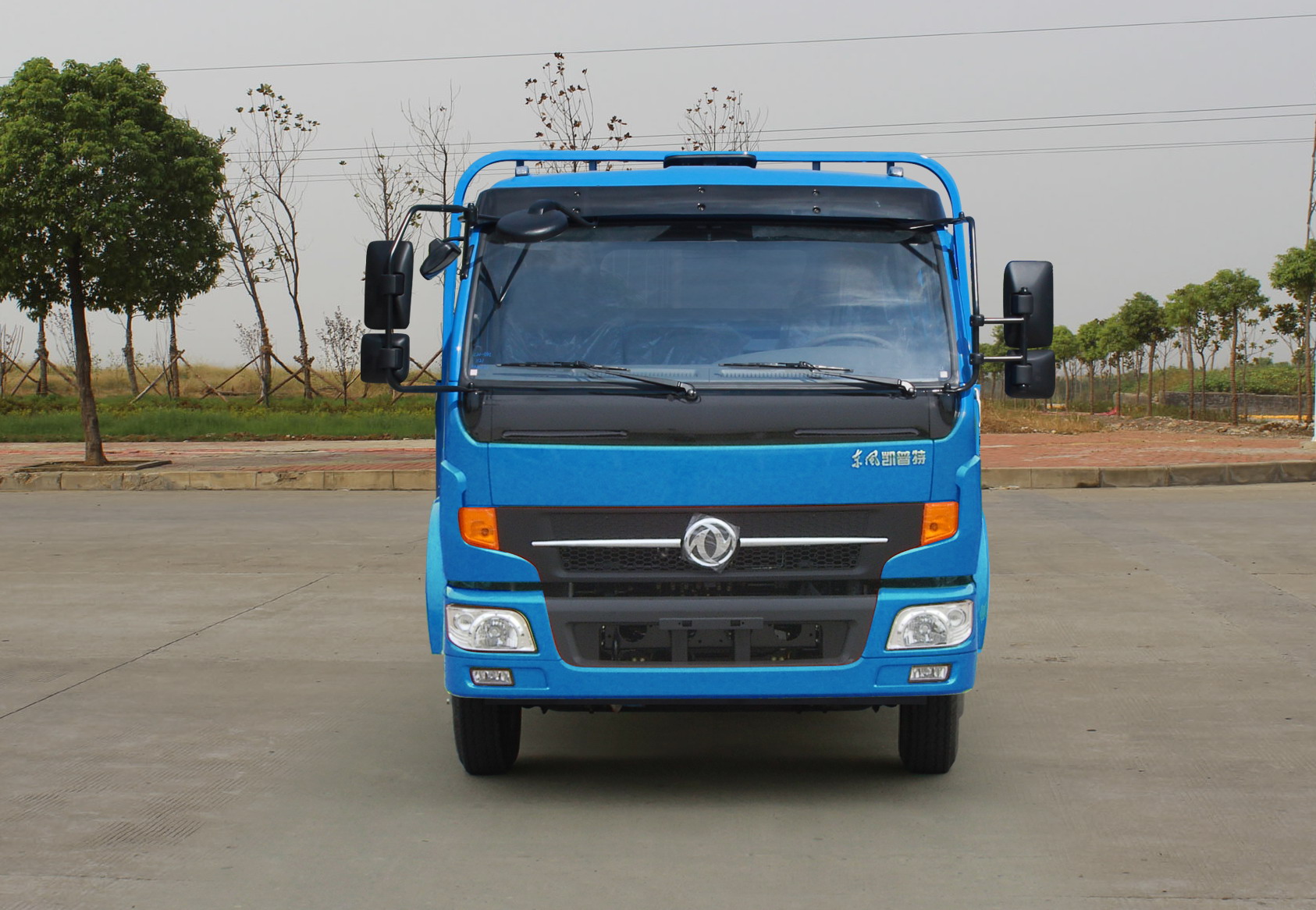大多利卡掃路車新車型