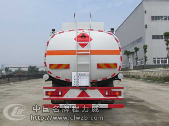 重汽豪沃運油車20立方