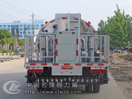 程力威牌CLW5080GLQ5型瀝青灑布車