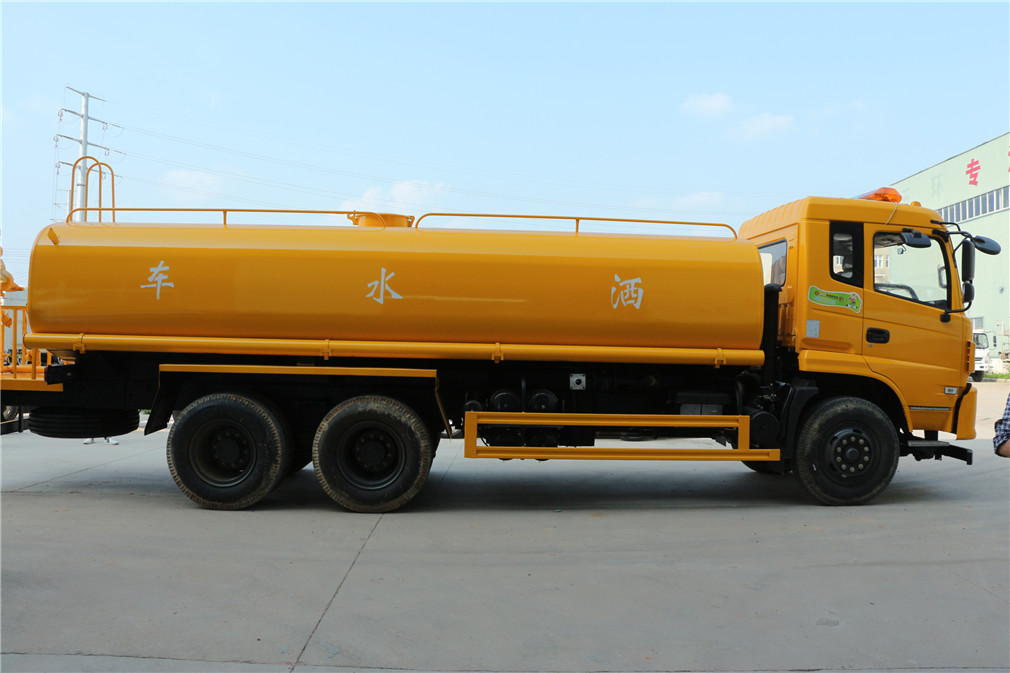東風特商20噸灑水車