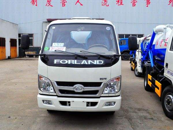 藍(lán)牌福田時(shí)代吸污車