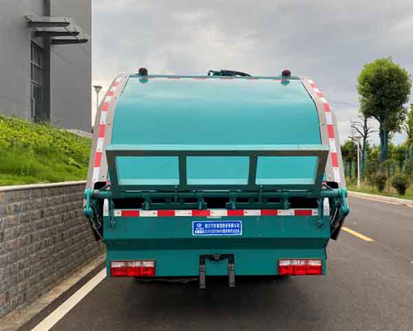 程力牌CL5123ZYS6GX型壓縮式垃圾車