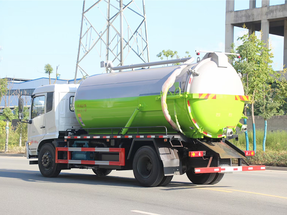 東風天錦型14方吸污車