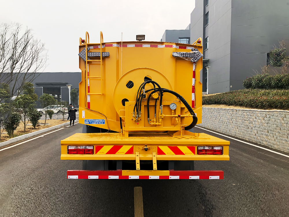 東風D9高壓清洗車